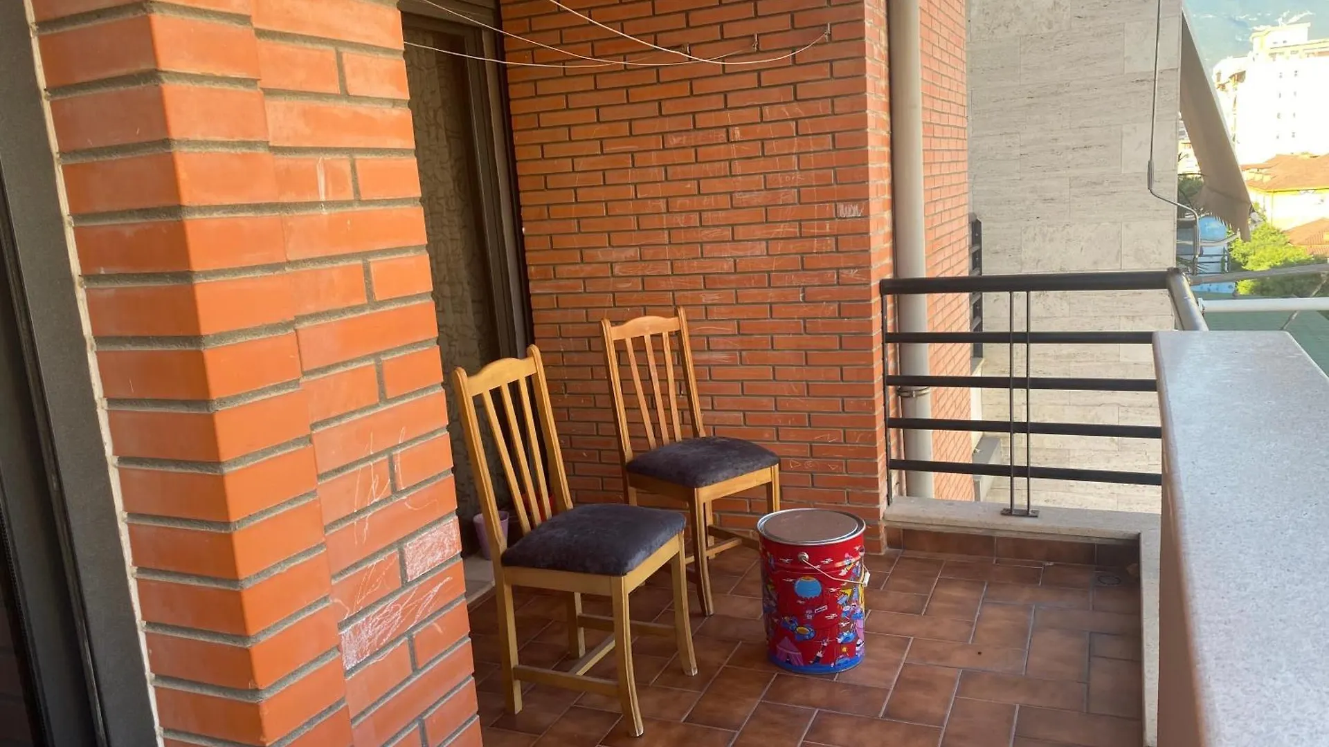 Klik Center Apartment Tirana 0*,