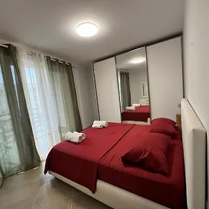 Appartamento Diem Near Pazari I Ri, Tirana