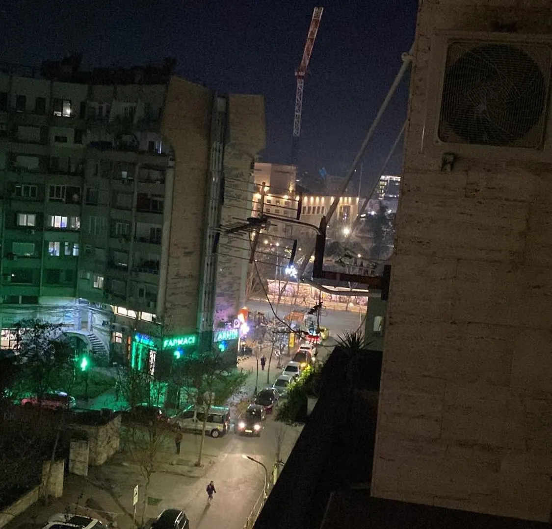 Klik Center Apartment Tirana
